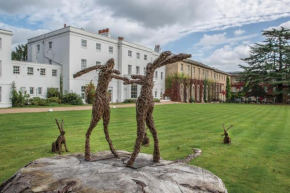 Отель De Vere Beaumont Estate  Виндзор